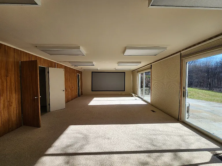 8410 Hawkins Creamery Rd — Photo 38