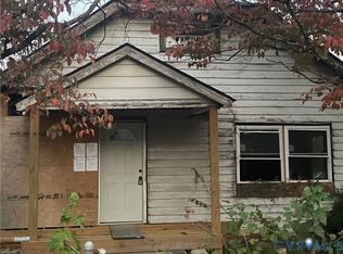 1219 Melville St, Petersburg, VA 23803