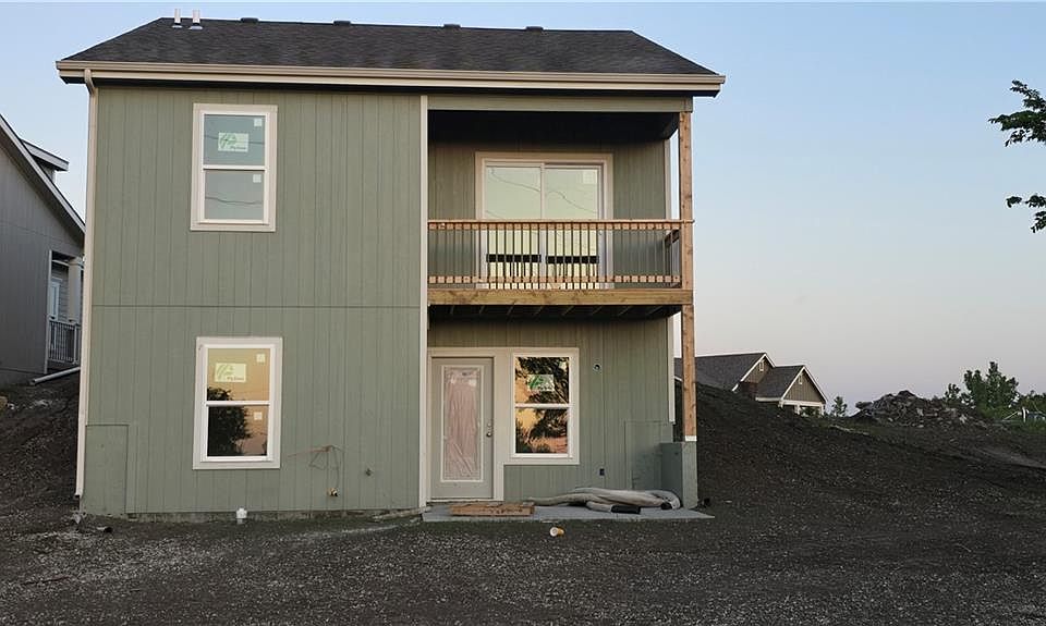 2nd image of 1731 Elderberry Ln