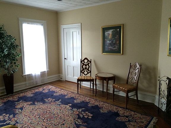 2nd image of 614 W Church St