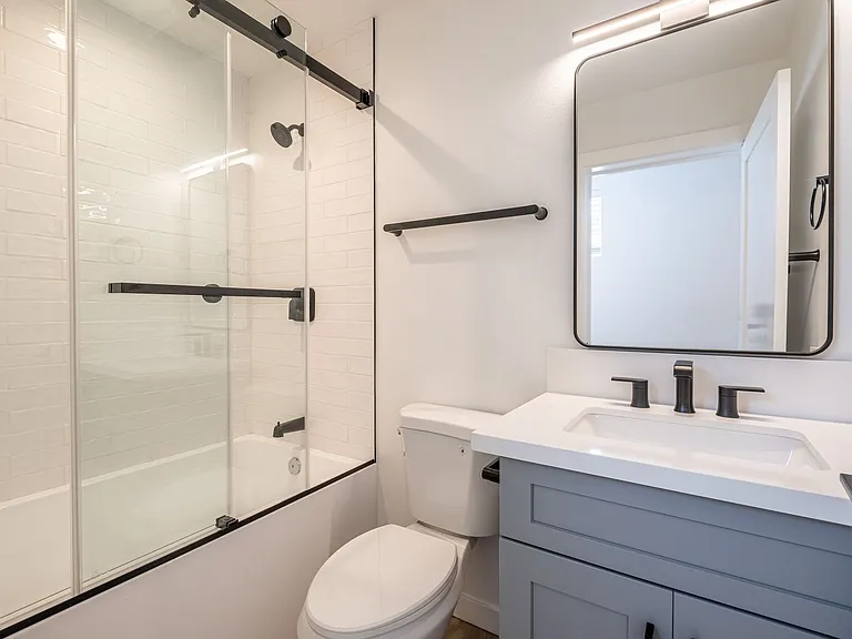 Pullman Lane Residences — Photo 57