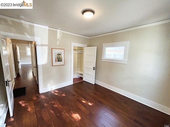 5th image of 1022 Florida St