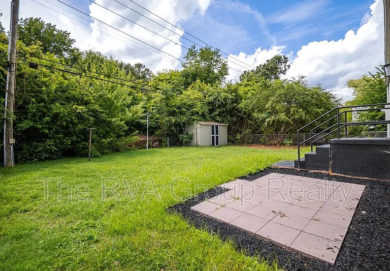 712 Hill Top Dr — Photo 36