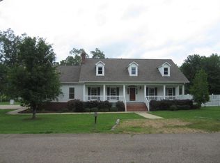 114 Hickory Ridge Dr, West Point, MS 39773