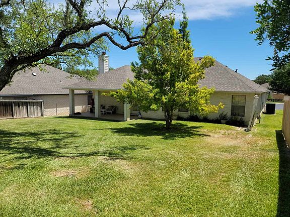 5th image of 419 Redbird Ln
