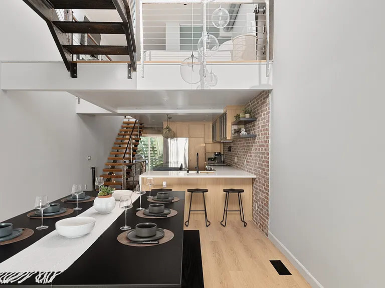 3033 India St #8 — Photo 21