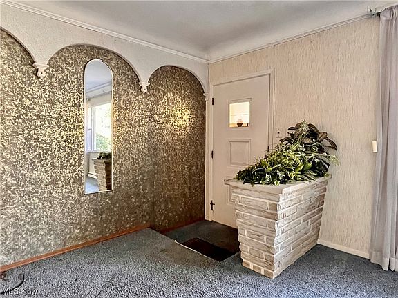 3rd image of 22989 Esther Ave