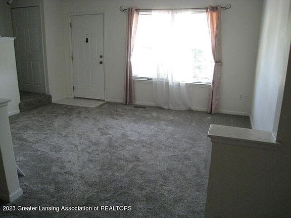 3rd image of 6302 Beechfield Dr
