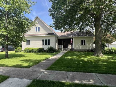 823 Grand Ave, Ravenna, NE, 68869