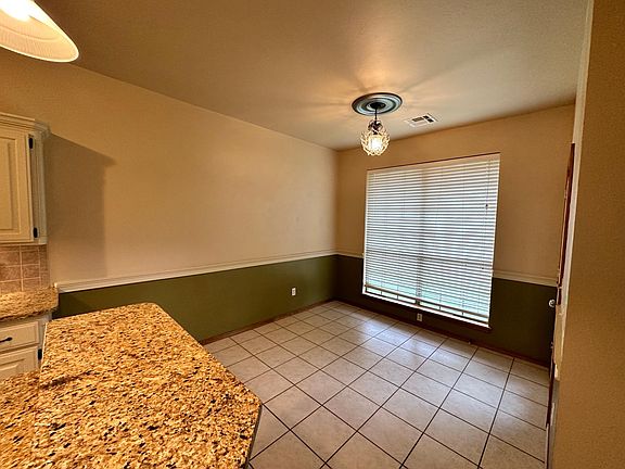 3rd image of 1900 Aurora Dr