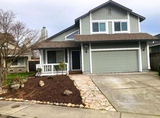 112 Mitchell Dr, Rohnert Park, CA 94928