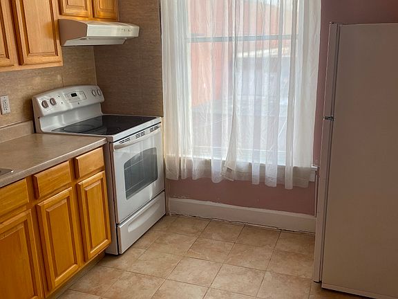 2nd image of 2134 Rockwell Ave #2154