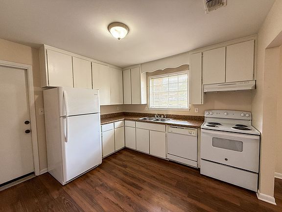 5th image of 4250 N 8th Ave APT 2
