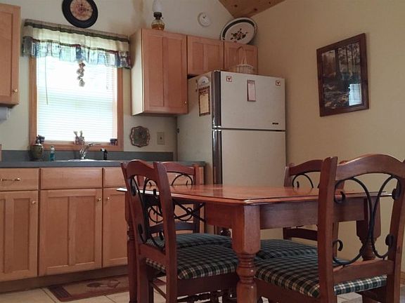 4th image of 40 Mittler Dr