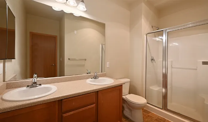 Ambaum Place I | Modern Apartment Homes w/ In-Unit Laundry! — Photo 46