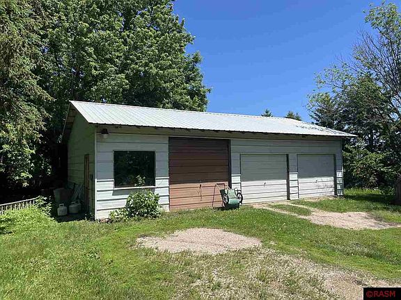 5th image of 69212 290th St
