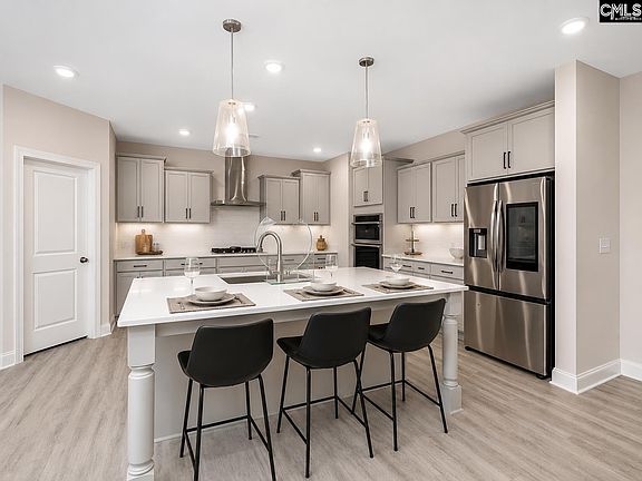 2nd image of 29 Coltswood Ln