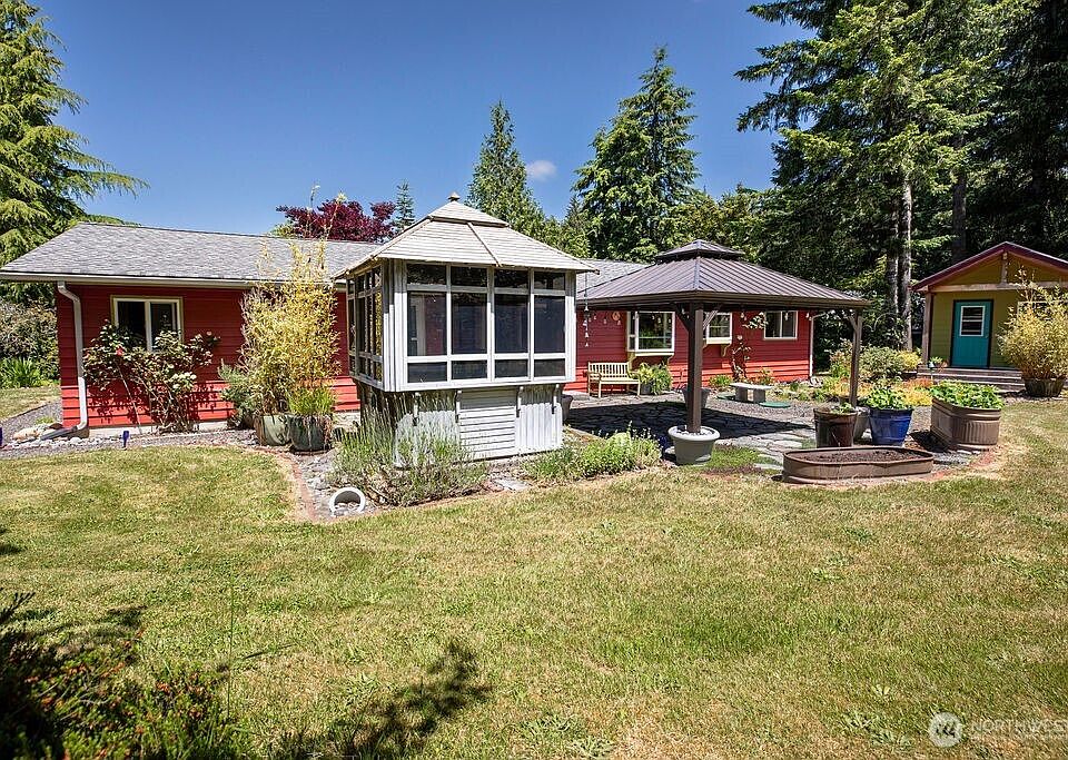 1st image of 1020 Chuckhole Way