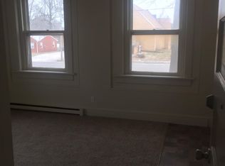 2224 State St APT E, Alton, IL 62002