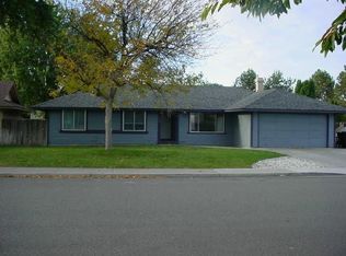 8127 W Hood Ave, Kennewick, WA 99336