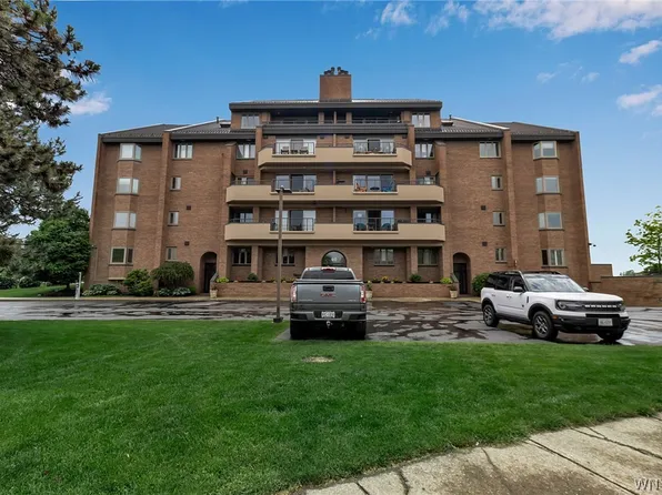 40 Waterfront Cir #401, Buffalo, NY 14202
