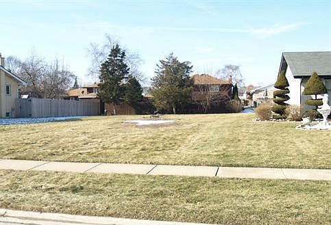 1st image of 18412 De Jong Ln