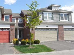 9467 Washington Cir, Chanhassen, MN 55317