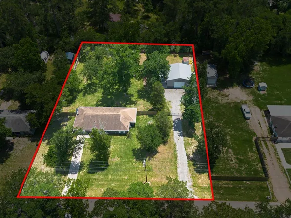 10720 Royal Forest Dr, Conroe, TX 77303
