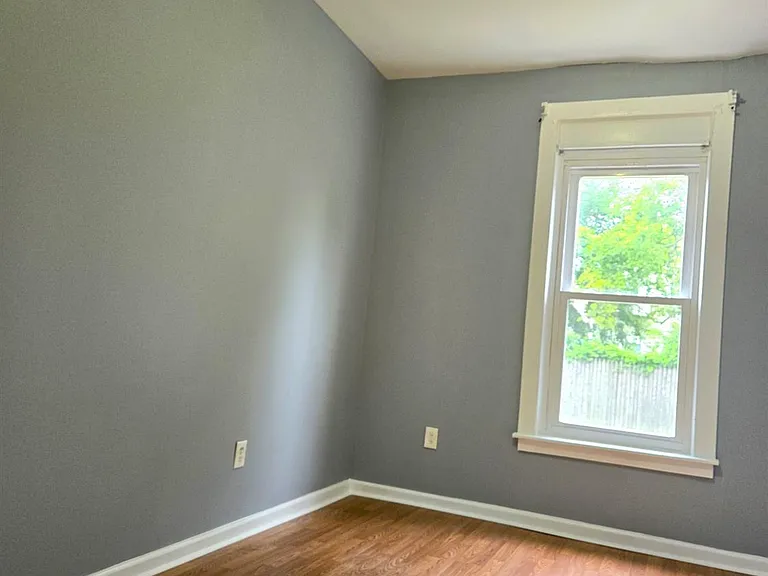 314 Seaman St #1 — Photo 5