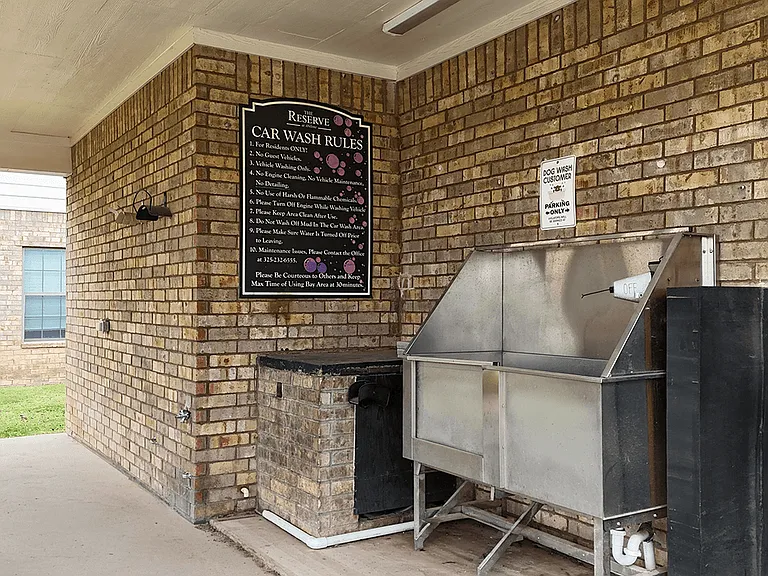 Pet Wash Station