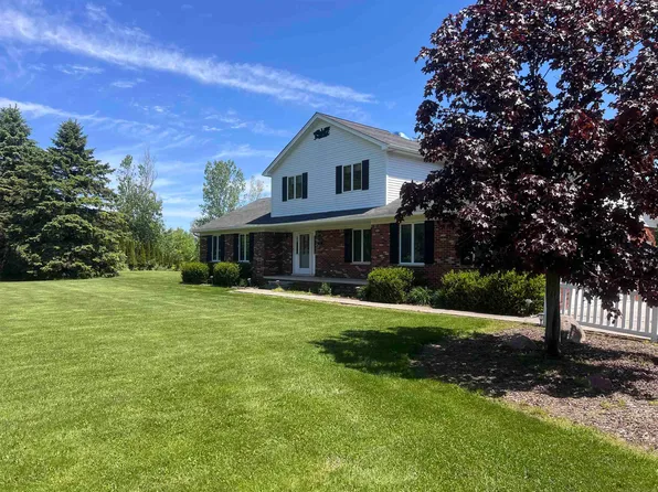 3747 Westrick Rd, China, MI 48054