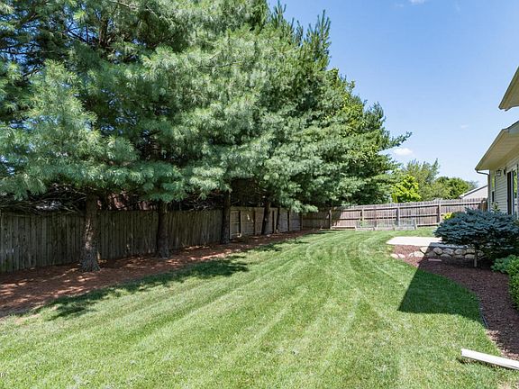 4th image of 7368 Oldenburg Ln