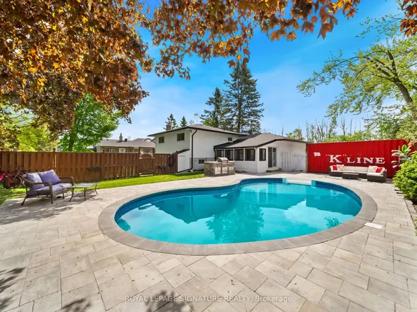 12 Easy St, Georgina, ON L0E 1N0