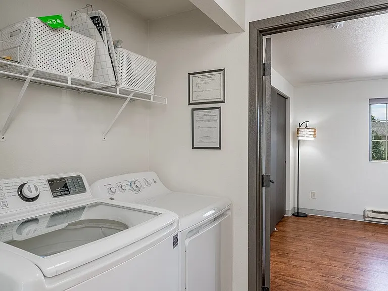 1430 3rd Ave E #11 — Photo 9