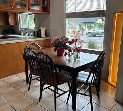 3rd image of 19 S Tassajara Dr