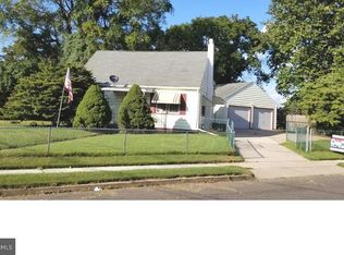 10 Benton Rd, Hamilton, NJ 08610