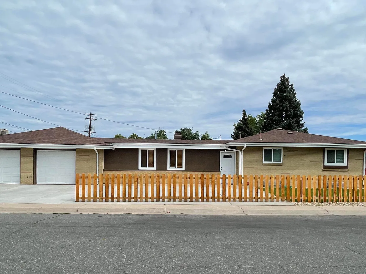 3 bed, 1300 sqft, $750 — Photo 1