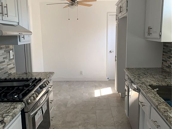 2nd image of 411 Sunkist Ave
