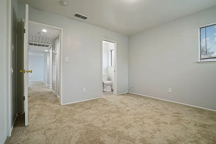 2109 Monifieth Way — Photo 21