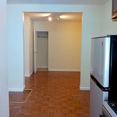 4th image of 1132 1st Ave APT 1C