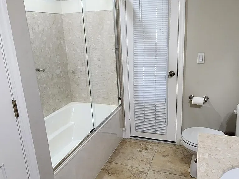 1247 Donegal Dr — Photo 18