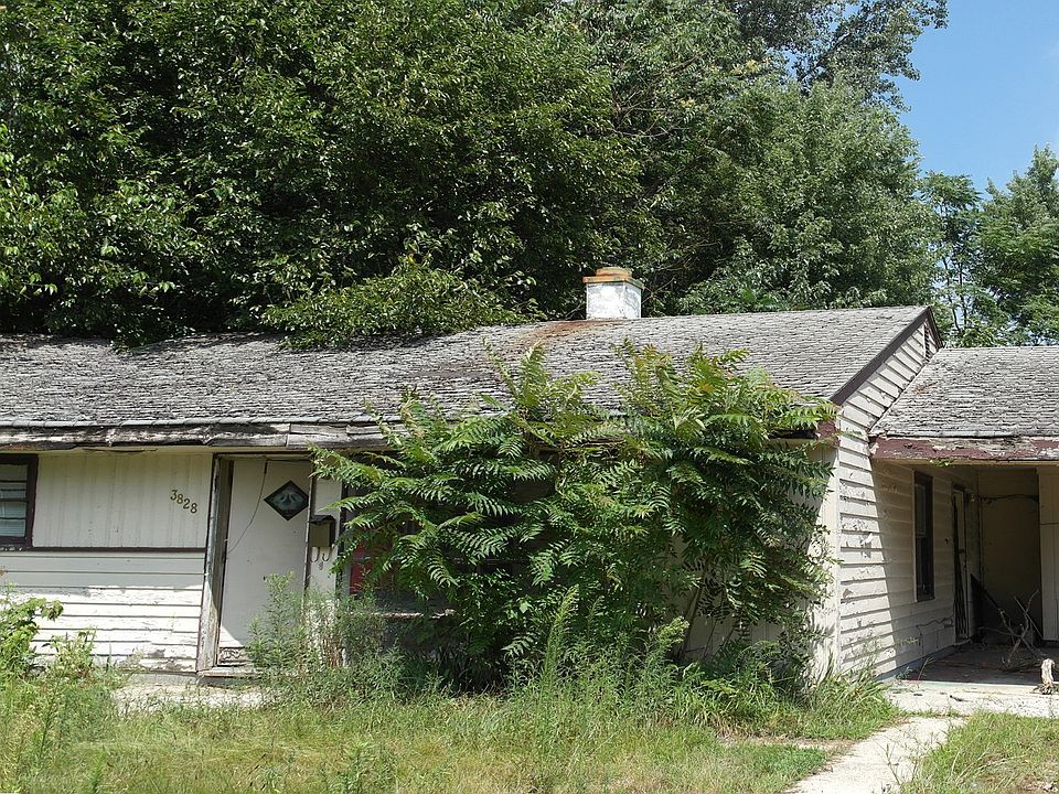 2nd image of 3828 E 13th Ave