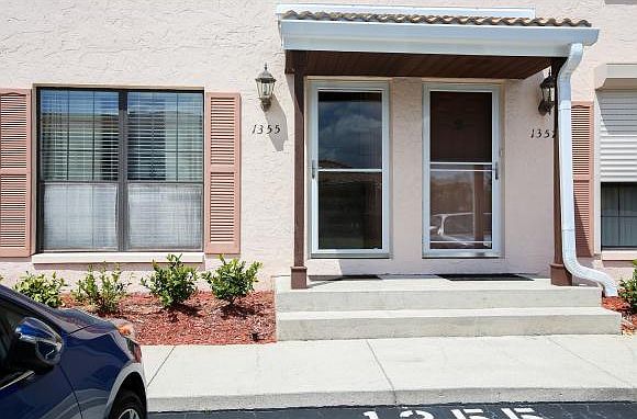 1st image of 1355 Delbrook S #1355
