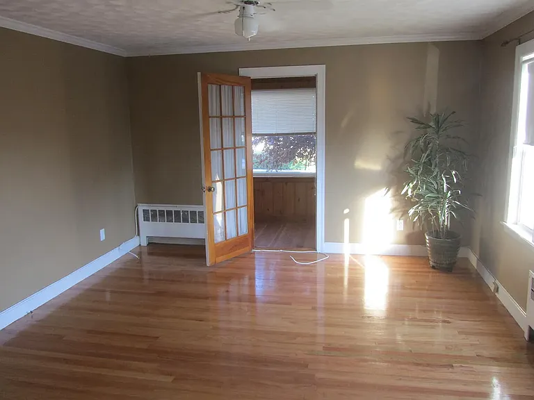 14 Hardy St — Photo 8
