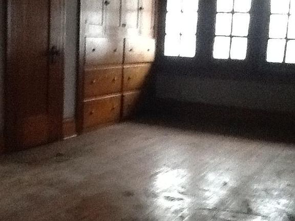 3rd image of 407 Woodland Ave