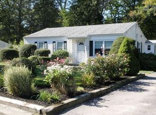 90 Nevens Cir, Rockland, MA 02370