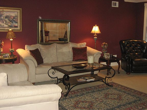 Spacious Family Room