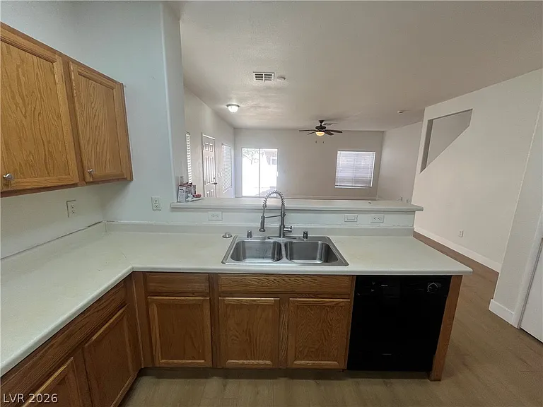 6090 Allred Pl #103 — Photo 8