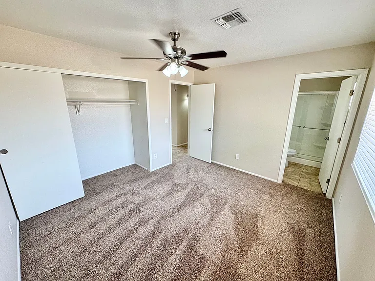 8544 W Lawrence Ln — Photo 17