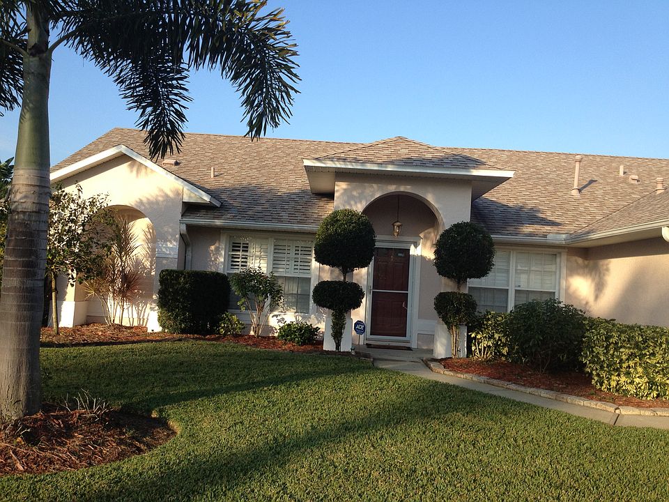 1st image of 304 Carmel Dr
